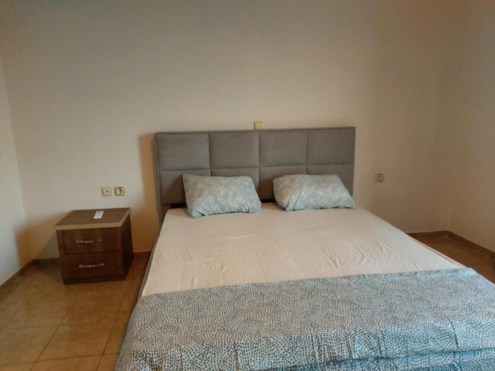 Thomas Apartments ซารานเดอ ภายนอก รูปภาพ